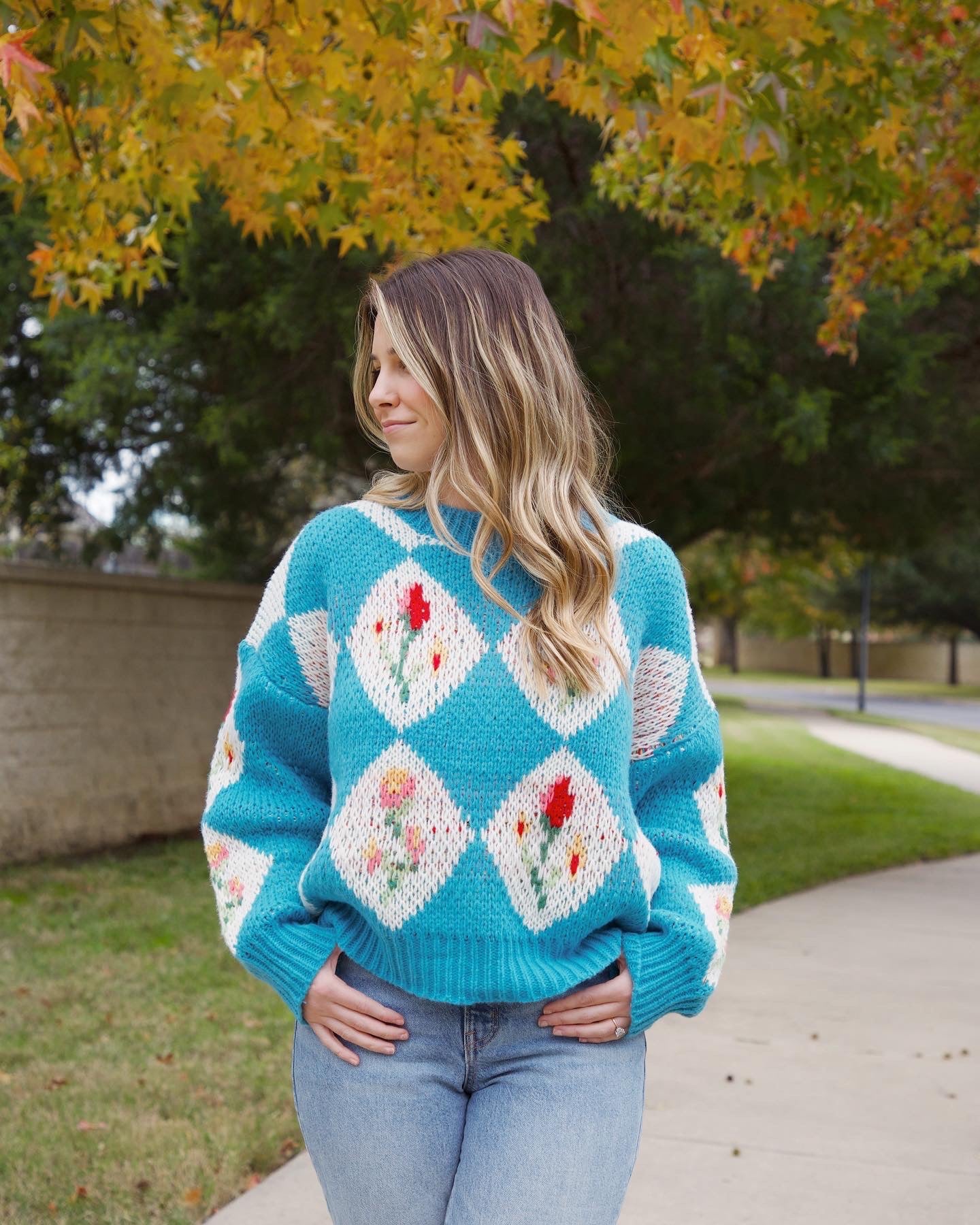 Emily Vintage Floral Sweater - Teal